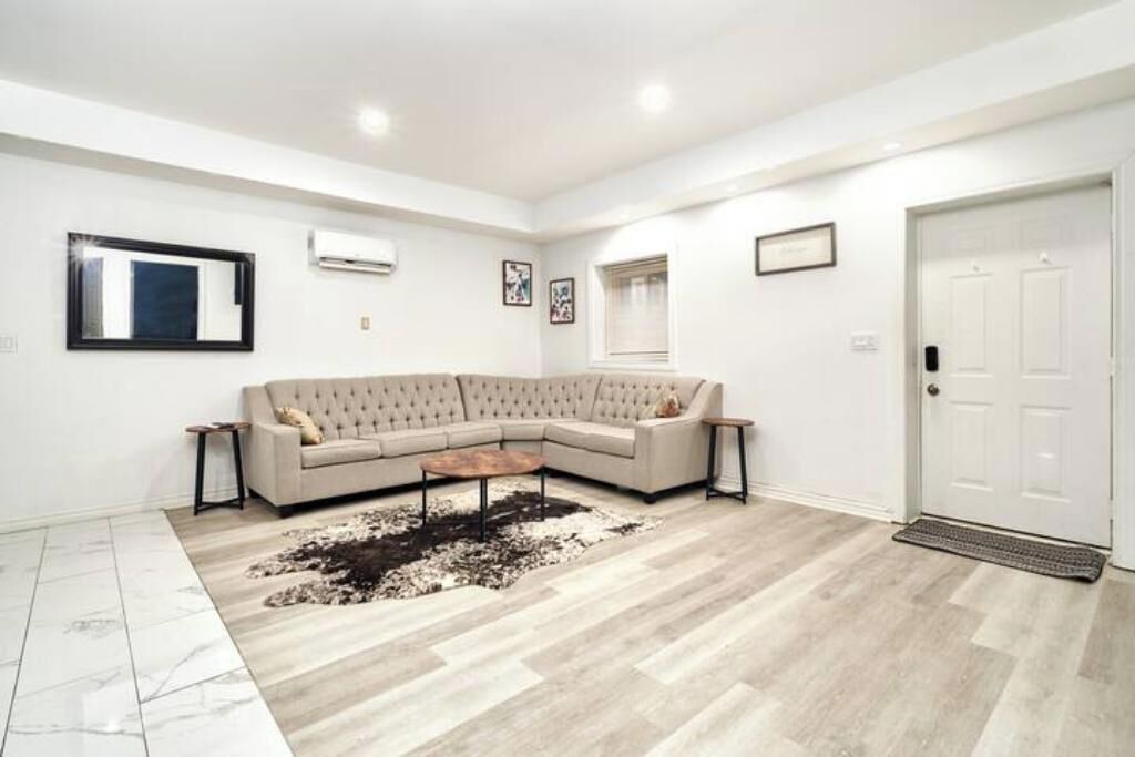Photo of Livingroom in Walkerville