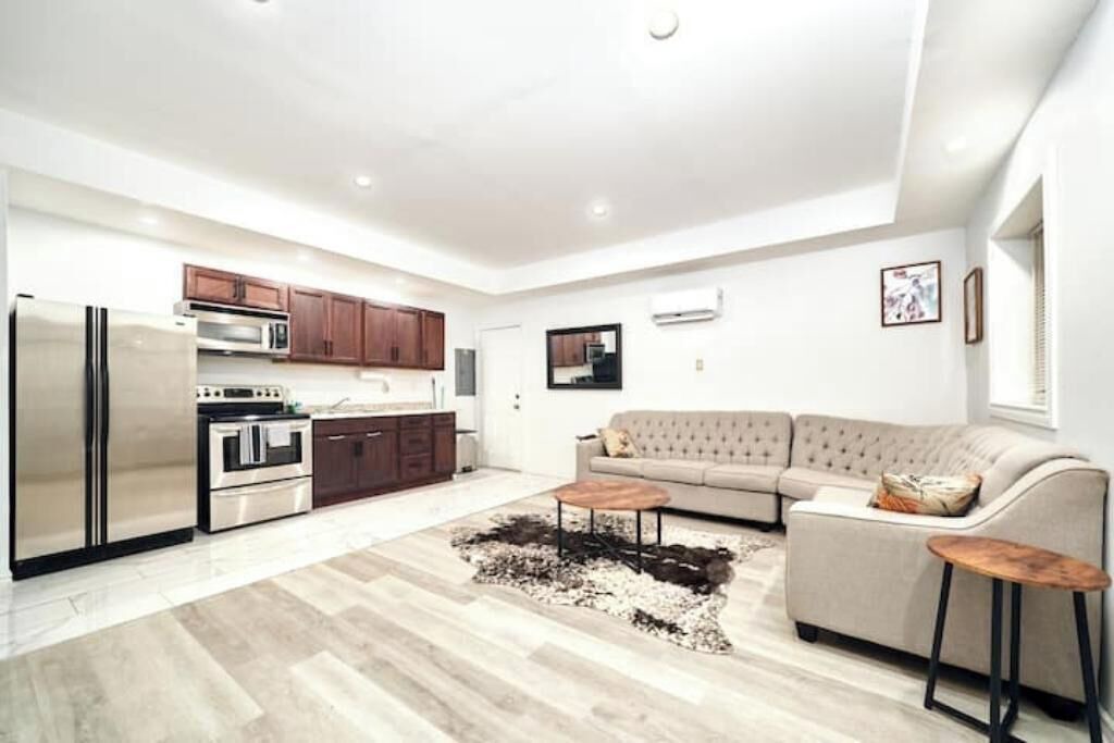 Photo of Livingroom in Walkerville