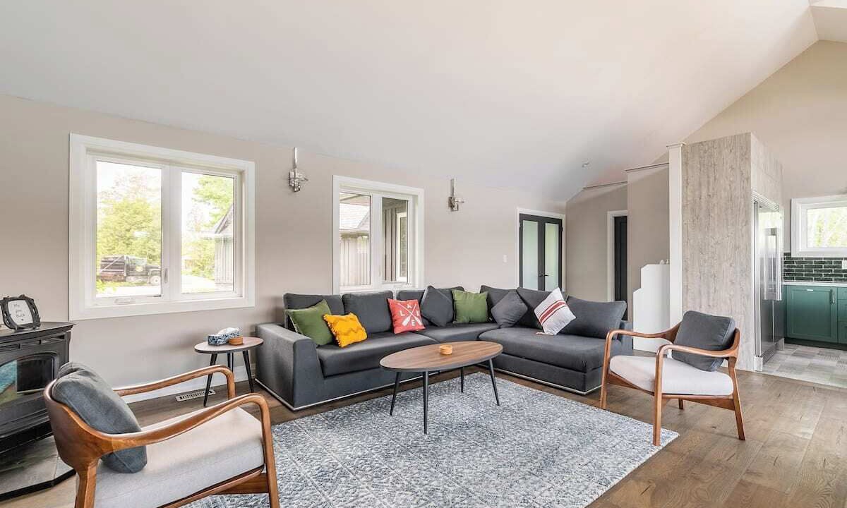 Photo of Livingroom in Bobcaygeon