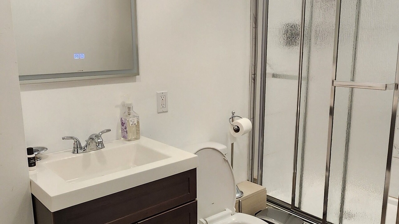 Photo of Bathroom in Colwood