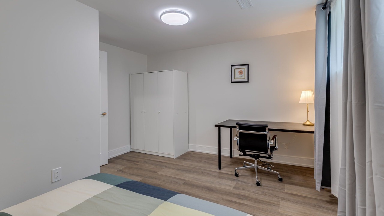 Photo of Bedroom in Newtonbrook