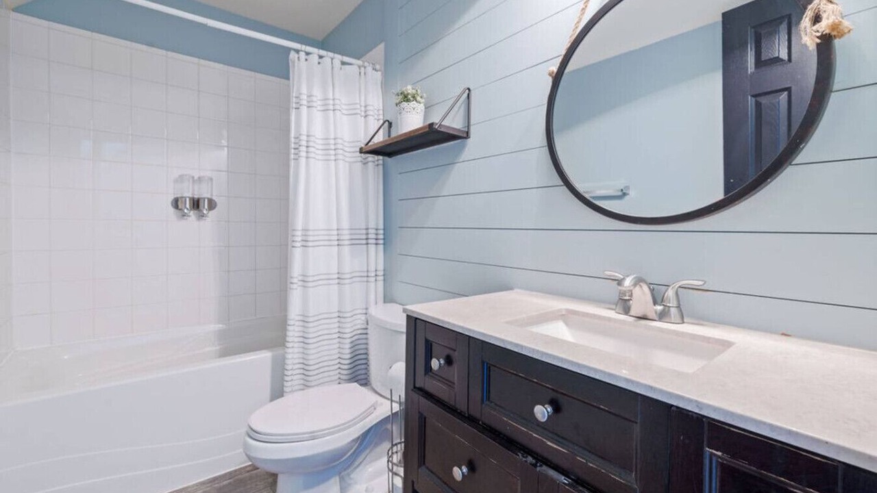 Photo of Bathroom in Craigleith