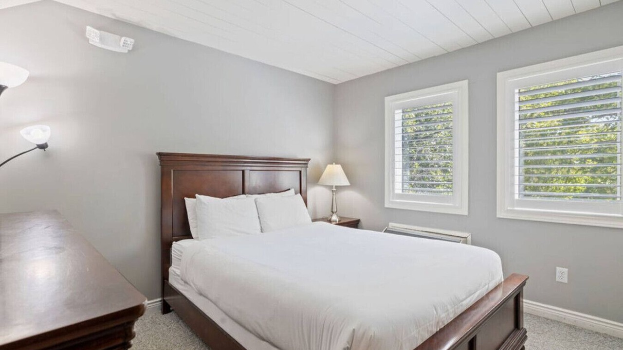 Photo of Bedroom in Craigleith