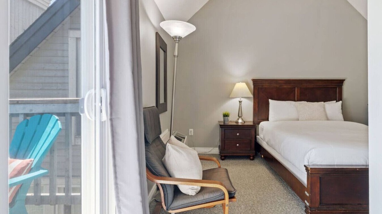 Photo of Bedroom in Craigleith