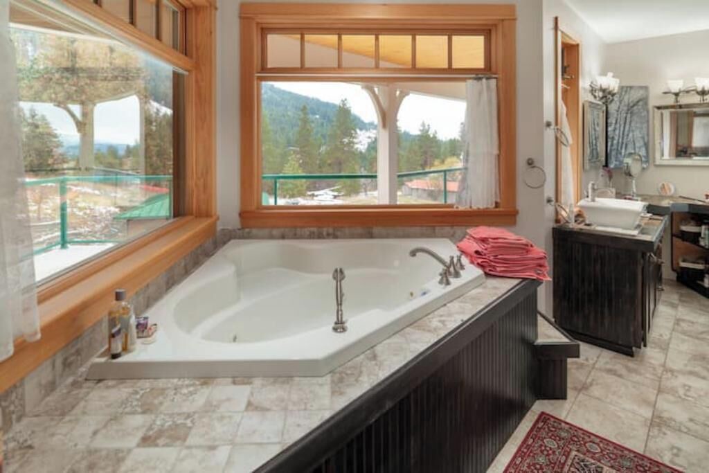 Photo of Bathroom in Central Okanagan