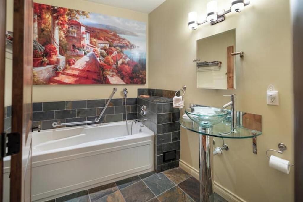 Photo of Bathroom in Central Okanagan