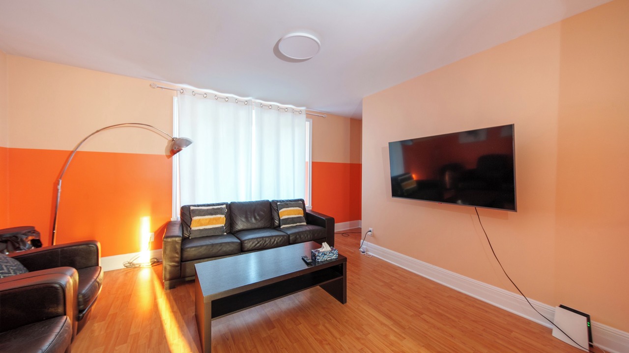 Photo of Livingroom in Montreal