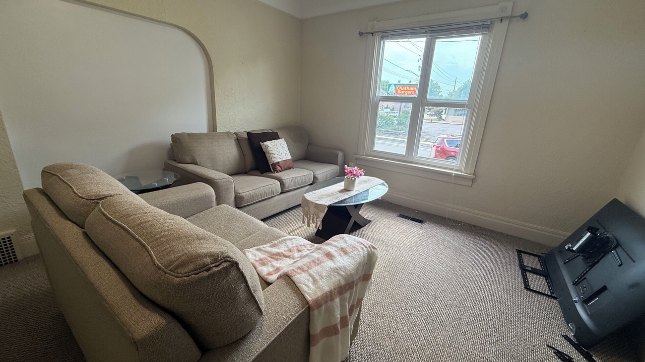 Photo of Livingroom in Chatham-Kent