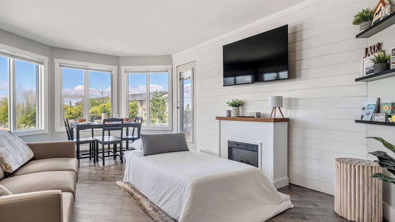 Photo of Bedroom in Sylvan Lake