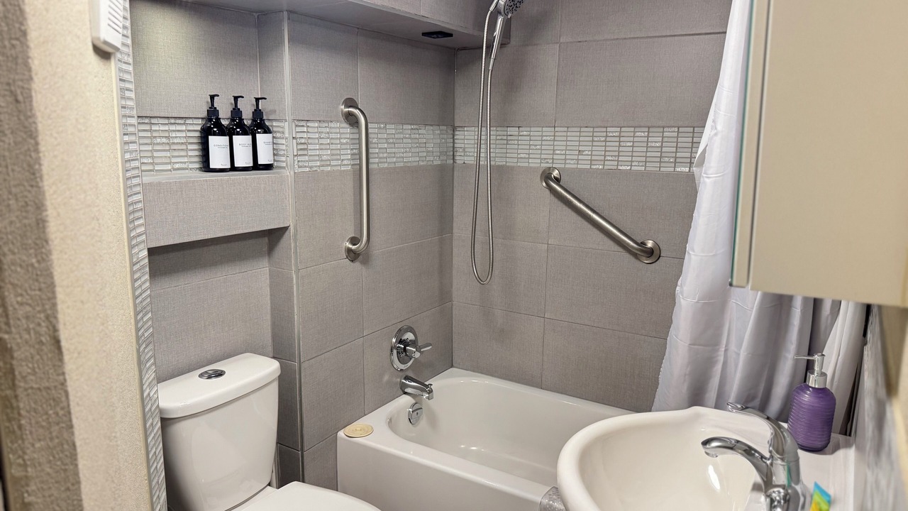 Photo of Bathroom in Fairview