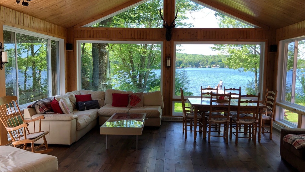 Photo of Livingroom in Stanstead Township