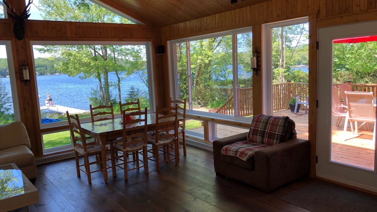 Photo of Livingroom in Stanstead Township