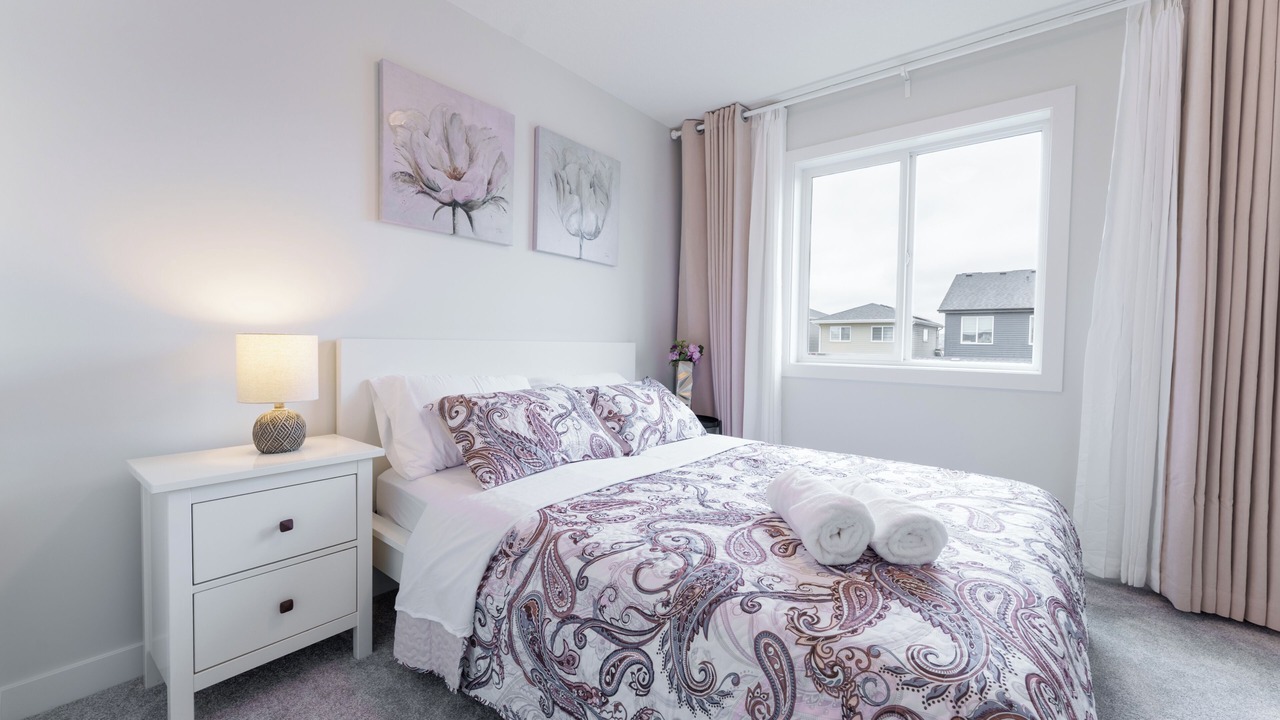 Photo of Bedroom in Evanston