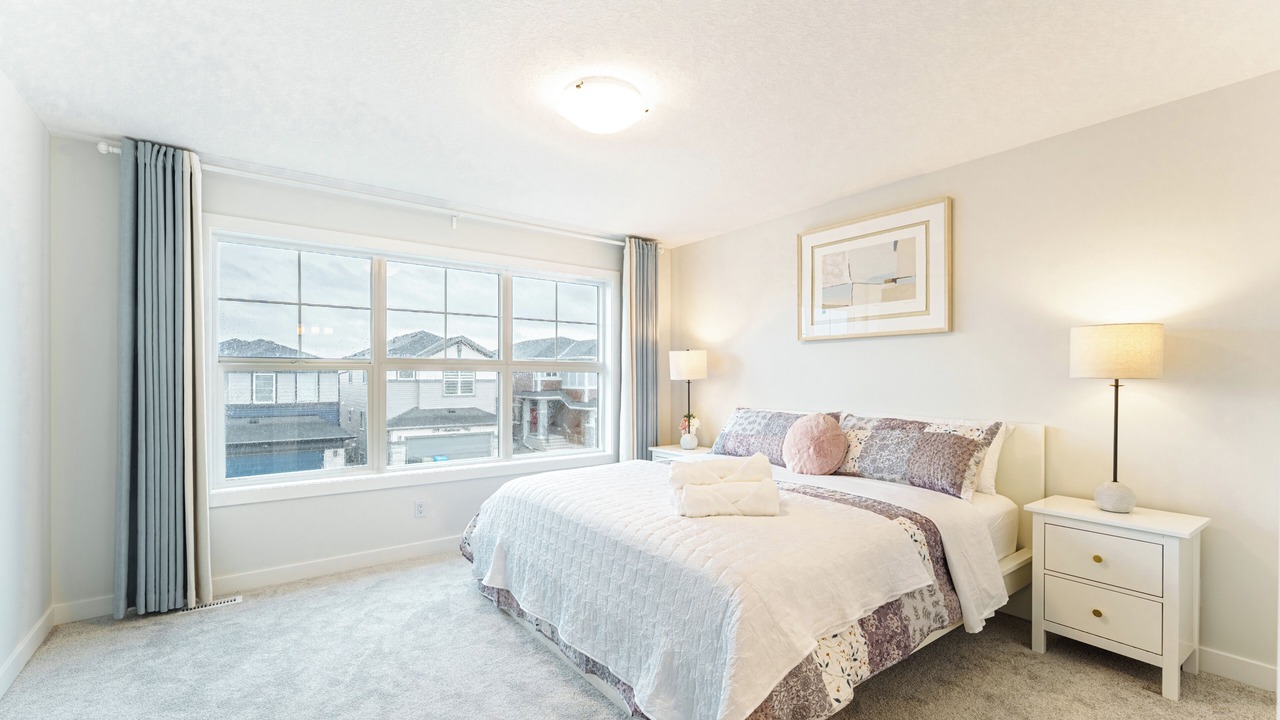 Photo of Bedroom in Evanston