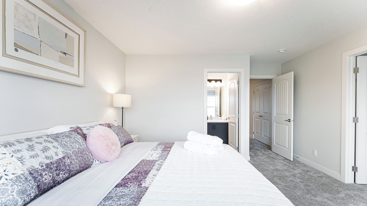 Photo of Bedroom in Evanston