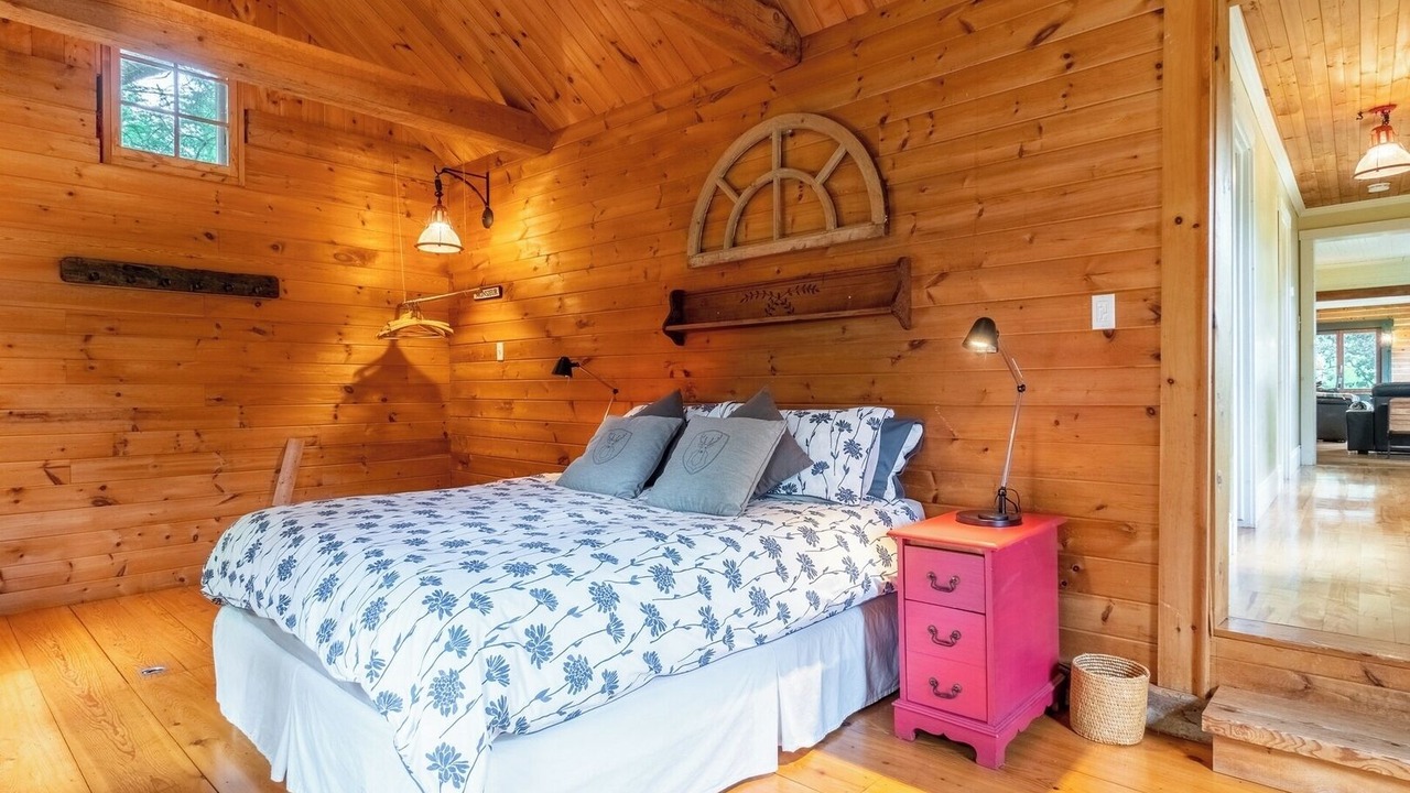Photo of Bedroom in Lac-Brome