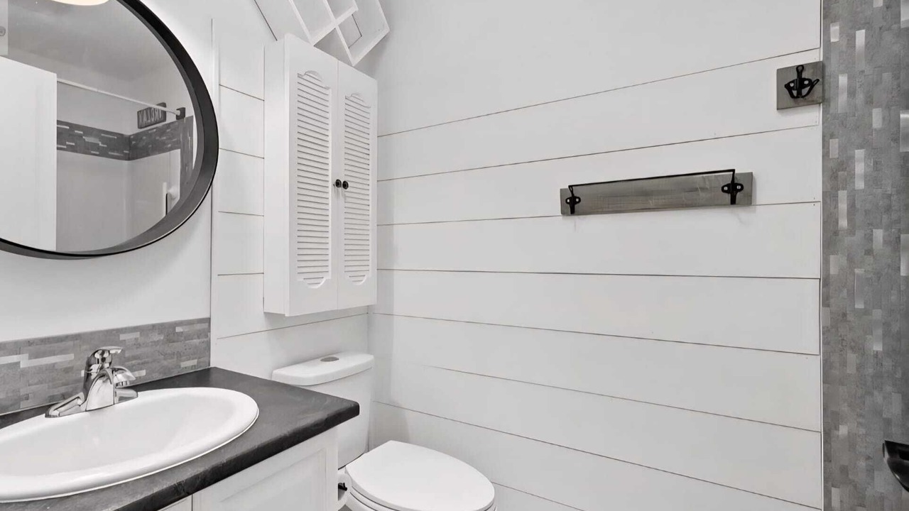 Photo of Bathroom in Black Mountain