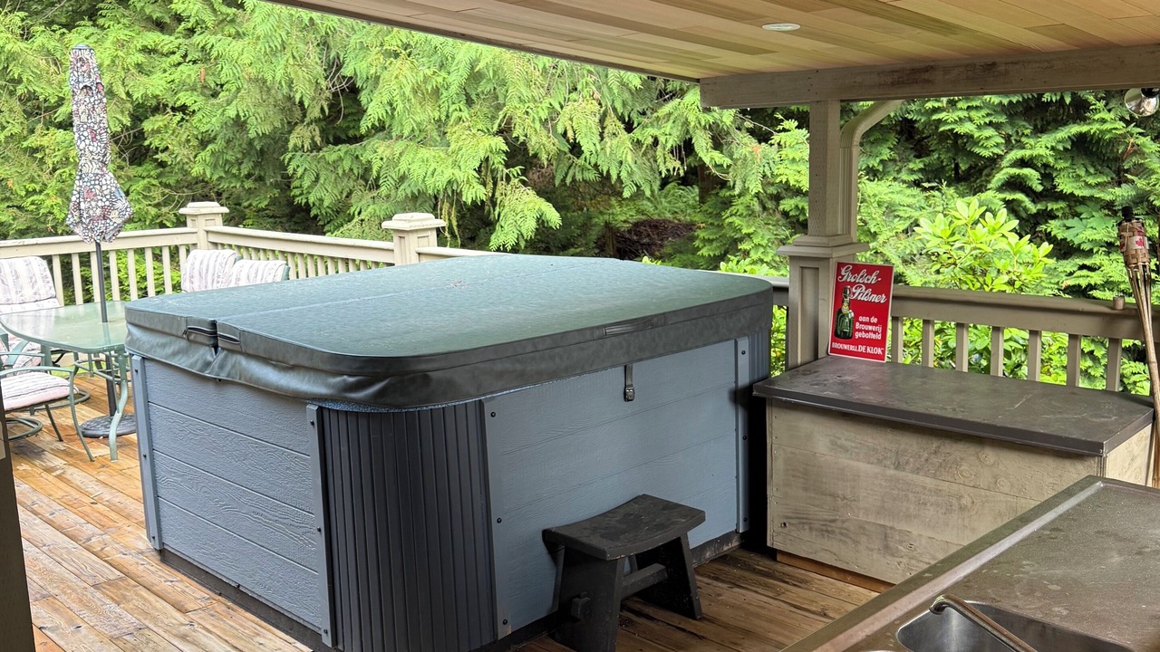 Photo of Patio Balcony in Cultus Lake