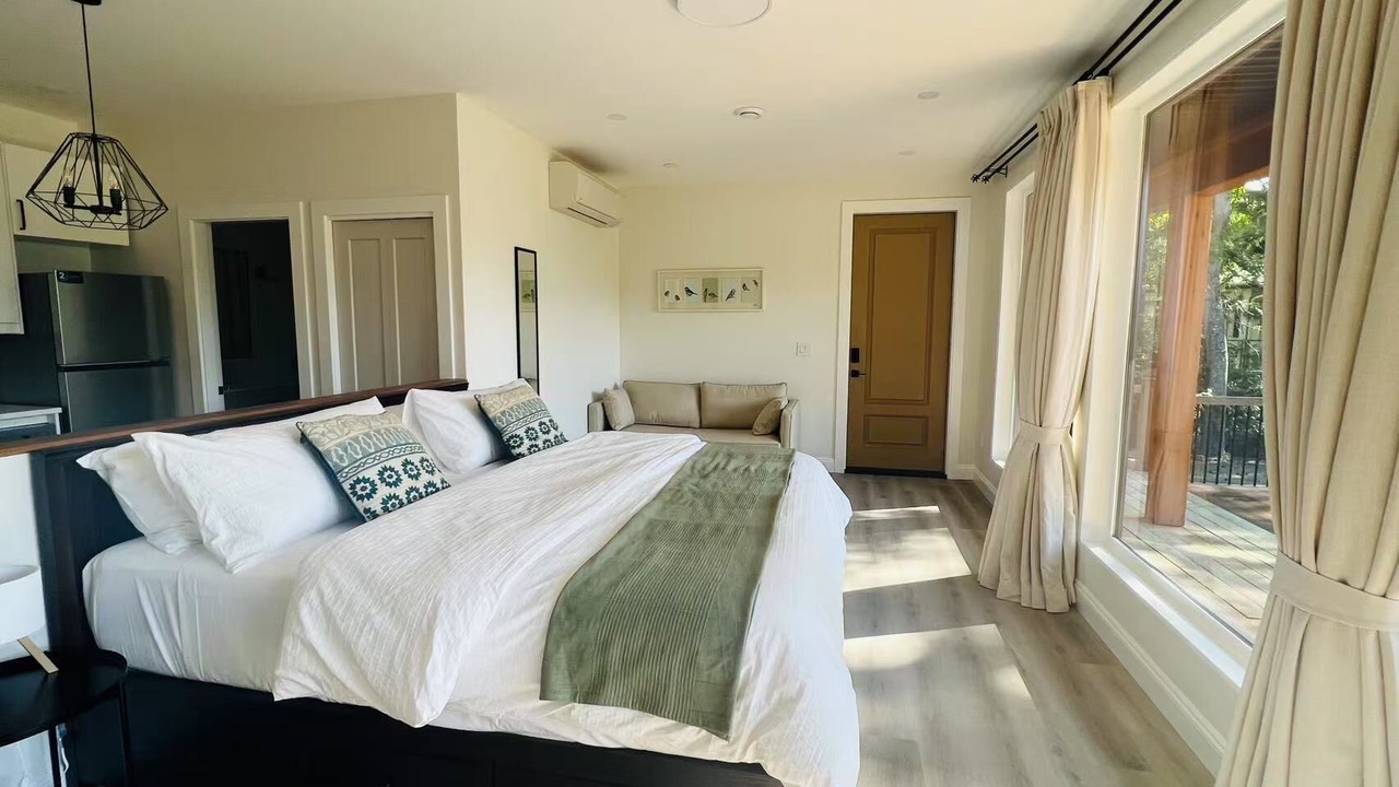 Photo of Bedroom in Yellow Point