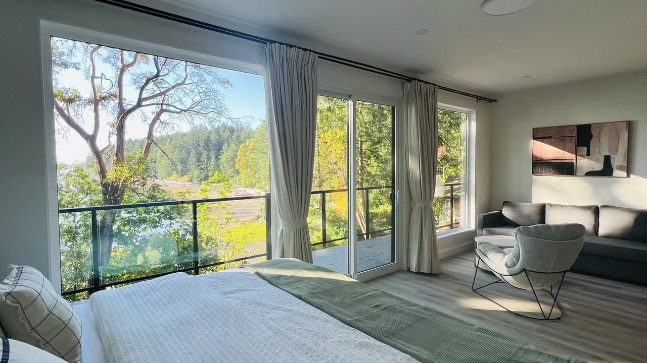 Photo of Bedroom in Yellow Point
