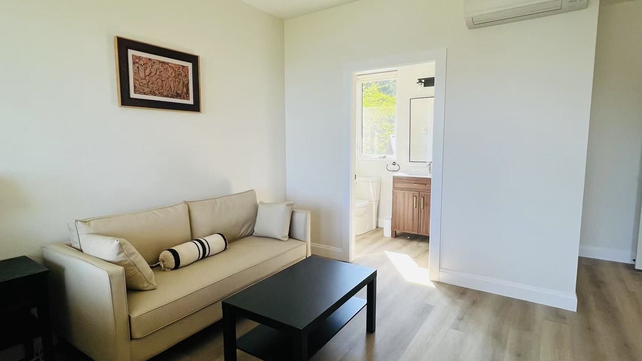 Photo of Livingroom in Yellow Point