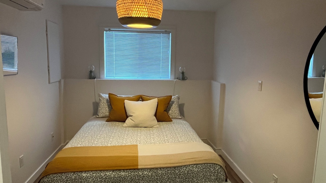 Photo of Bedroom in Colwood