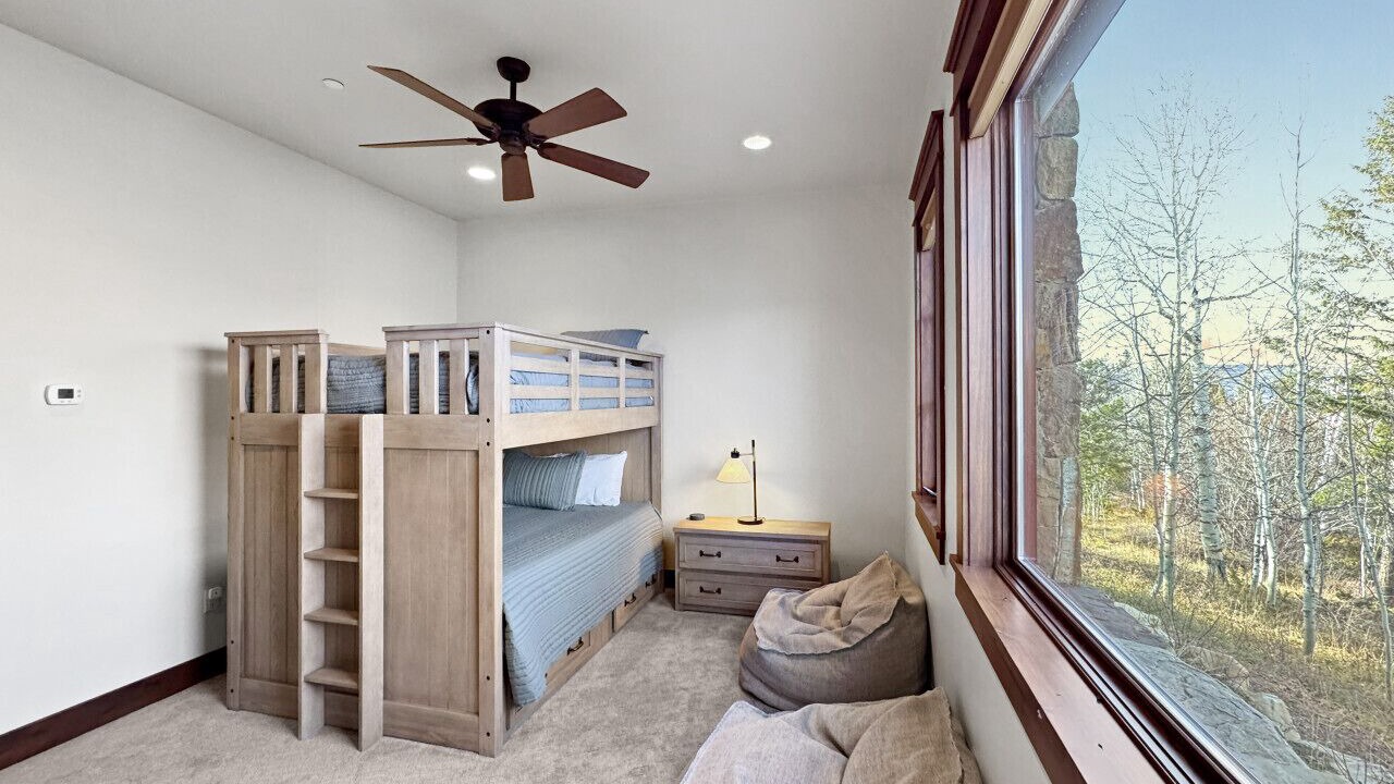 Photo of Bedroom in Edwards
