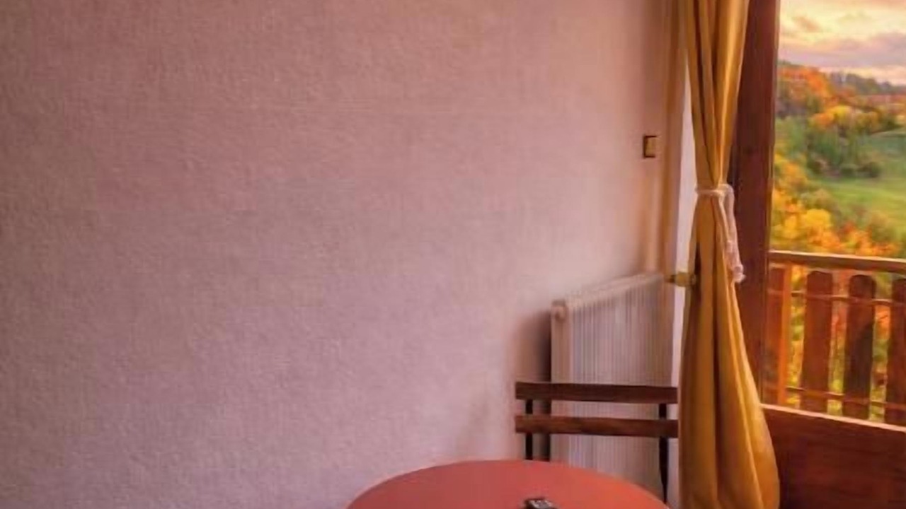 Photo of Others in Signato