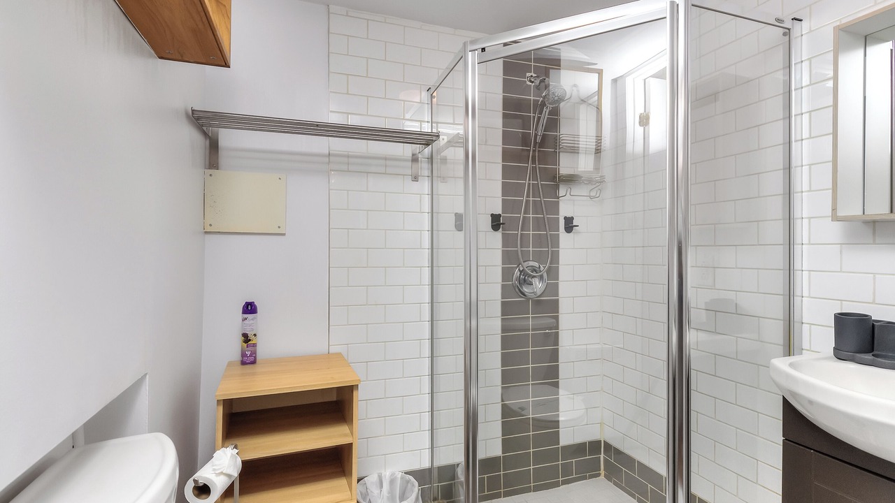 Photo of Bathroom in Ville-Marie