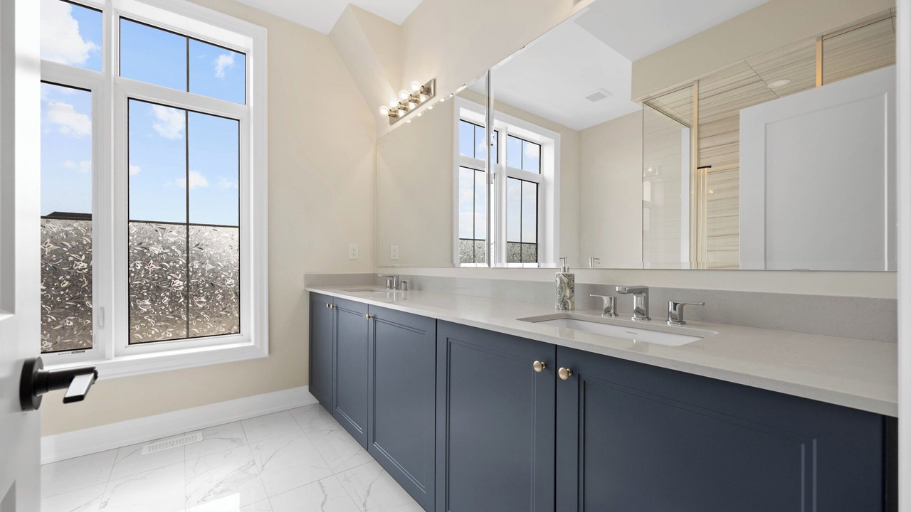 Photo of Bathroom in Oro-Medonte