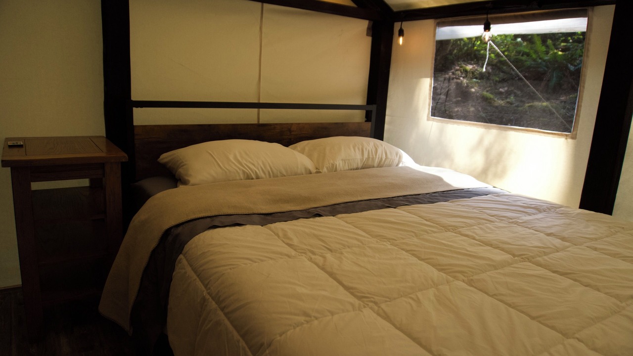 Photo of Bedroom in Mayne Island