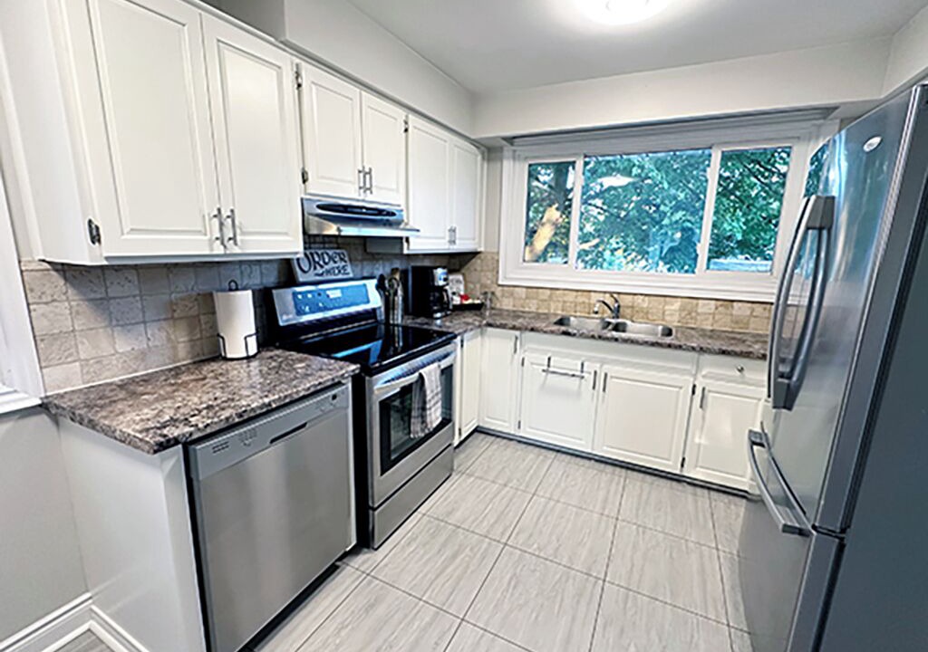 Photo of Kitchen in Barrie