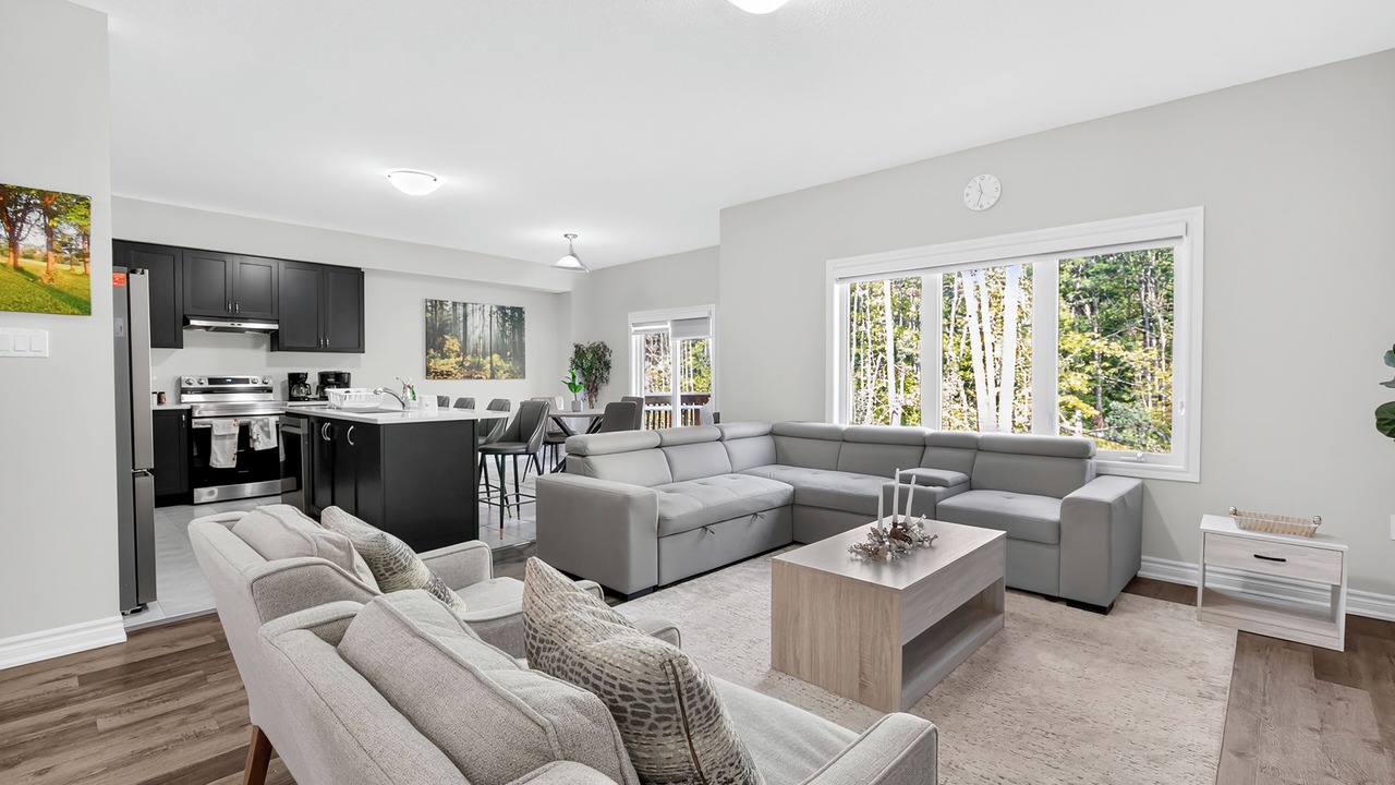 Photo of Livingroom in Gravenhurst