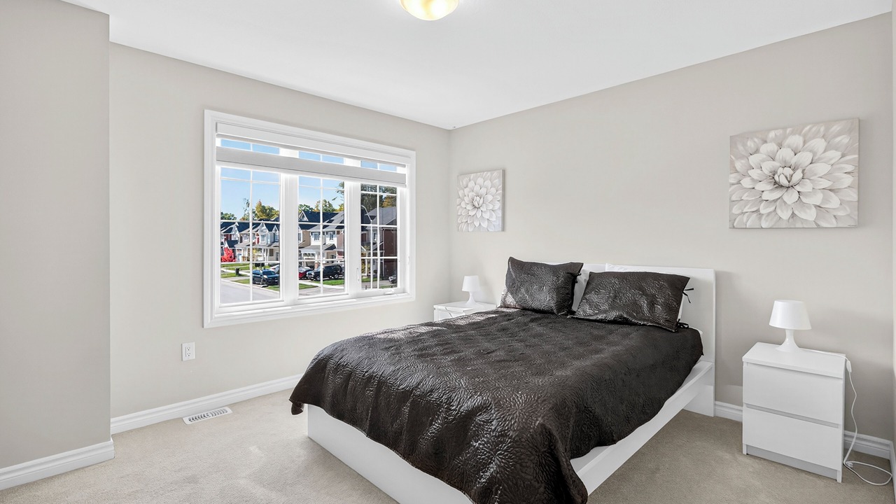 Photo of Bedroom in Gravenhurst