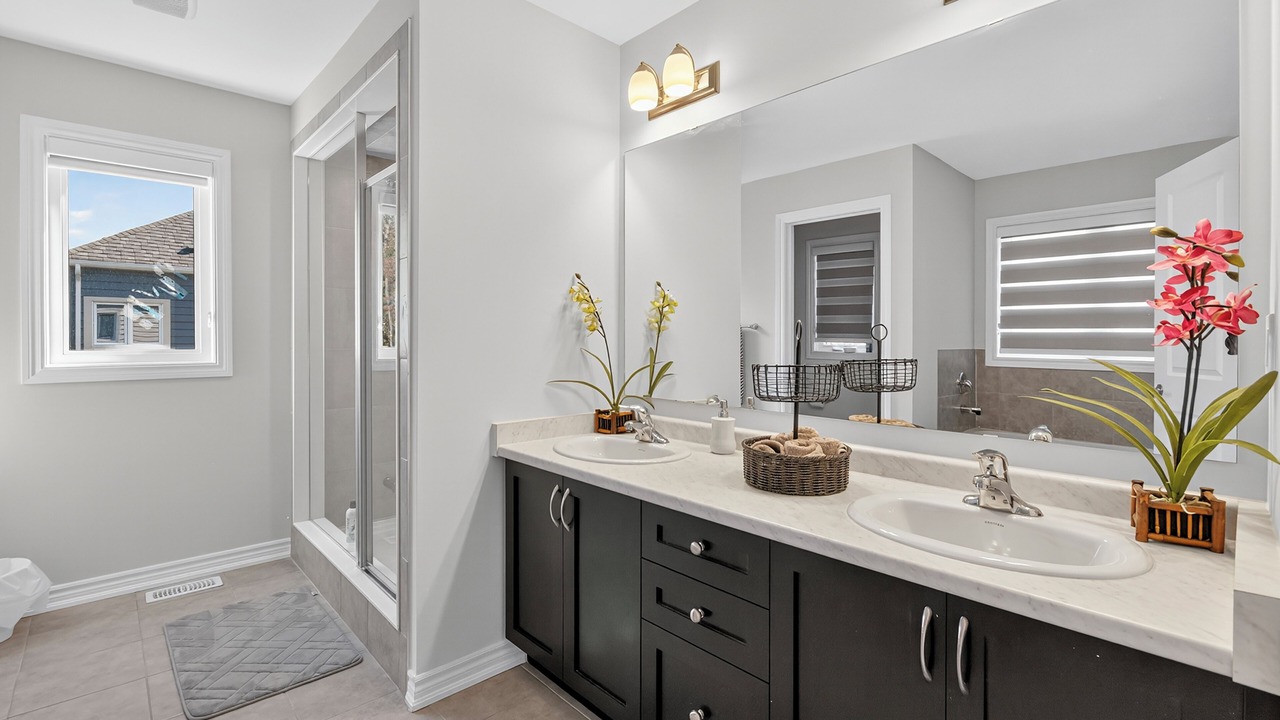 Photo of Bathroom in Gravenhurst