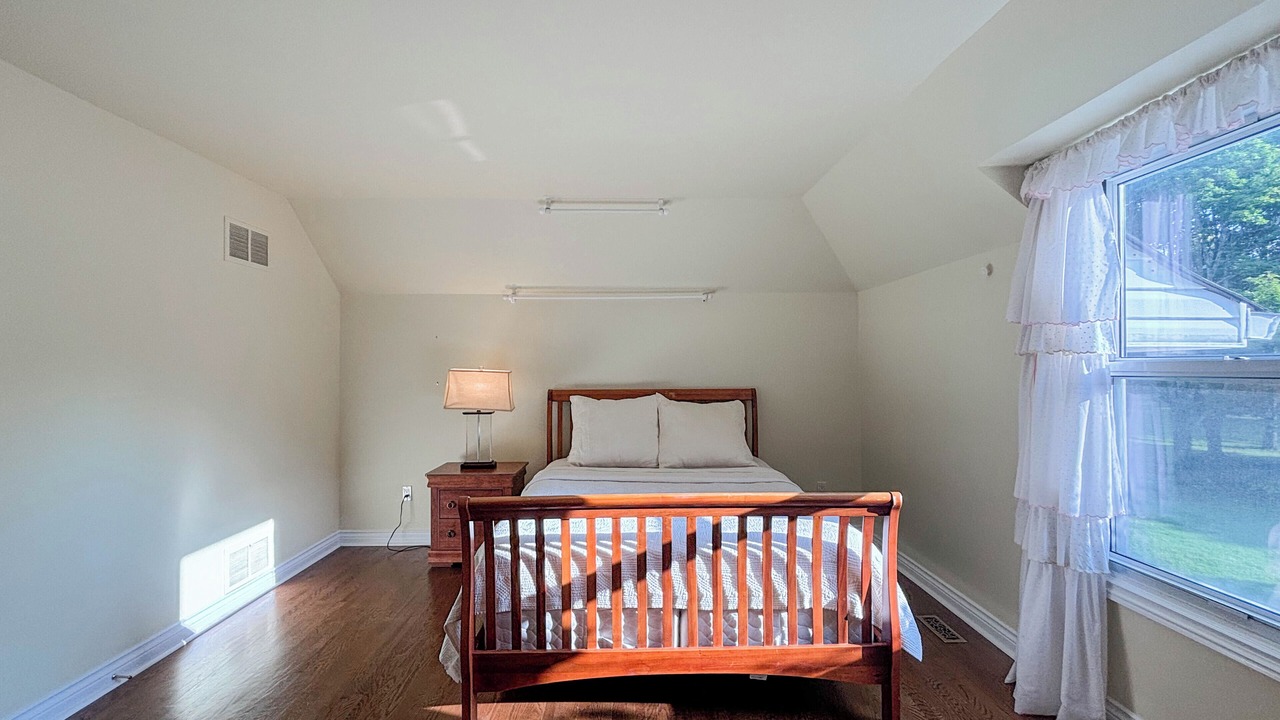 Photo of Bedroom in Aurora