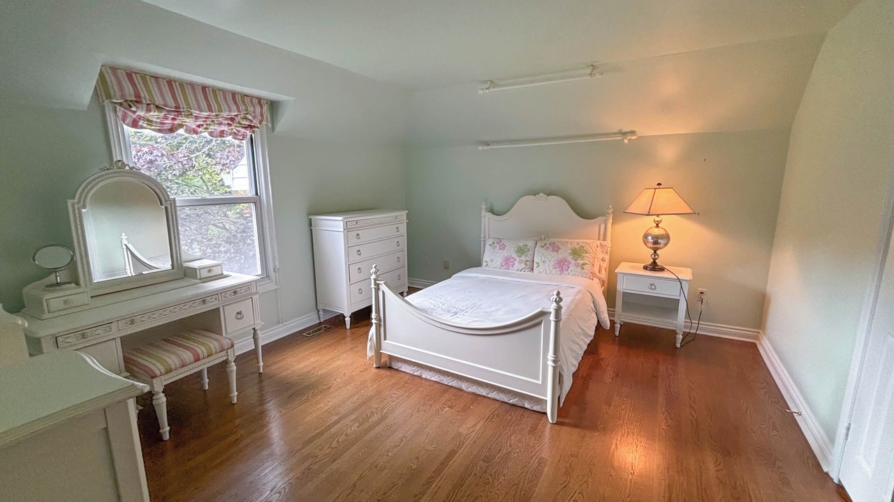 Photo of Bedroom in Aurora
