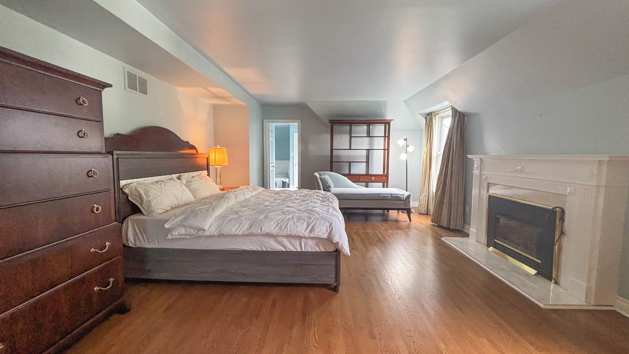 Photo of Bedroom in Aurora