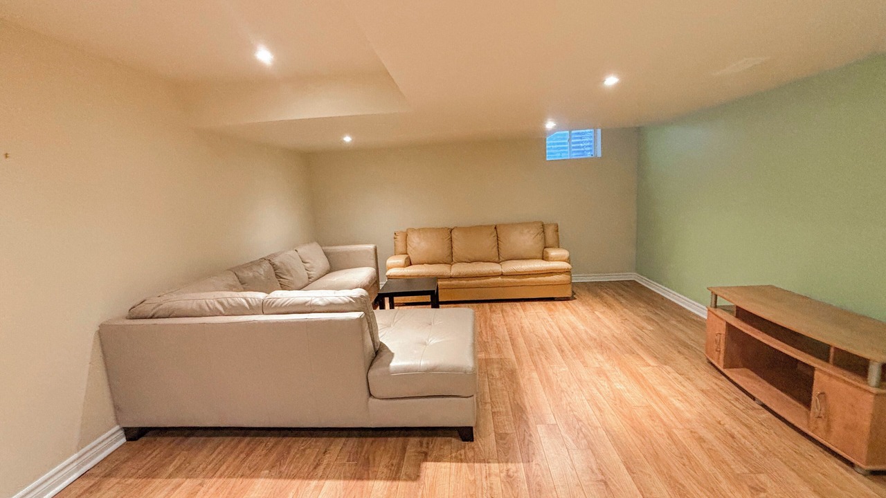 Photo of Livingroom in Aurora