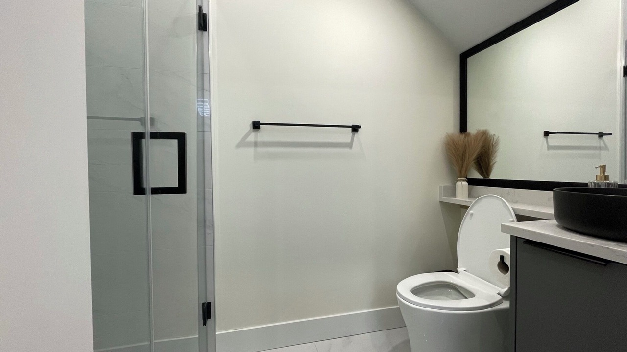 Photo of Bathroom in East Side
