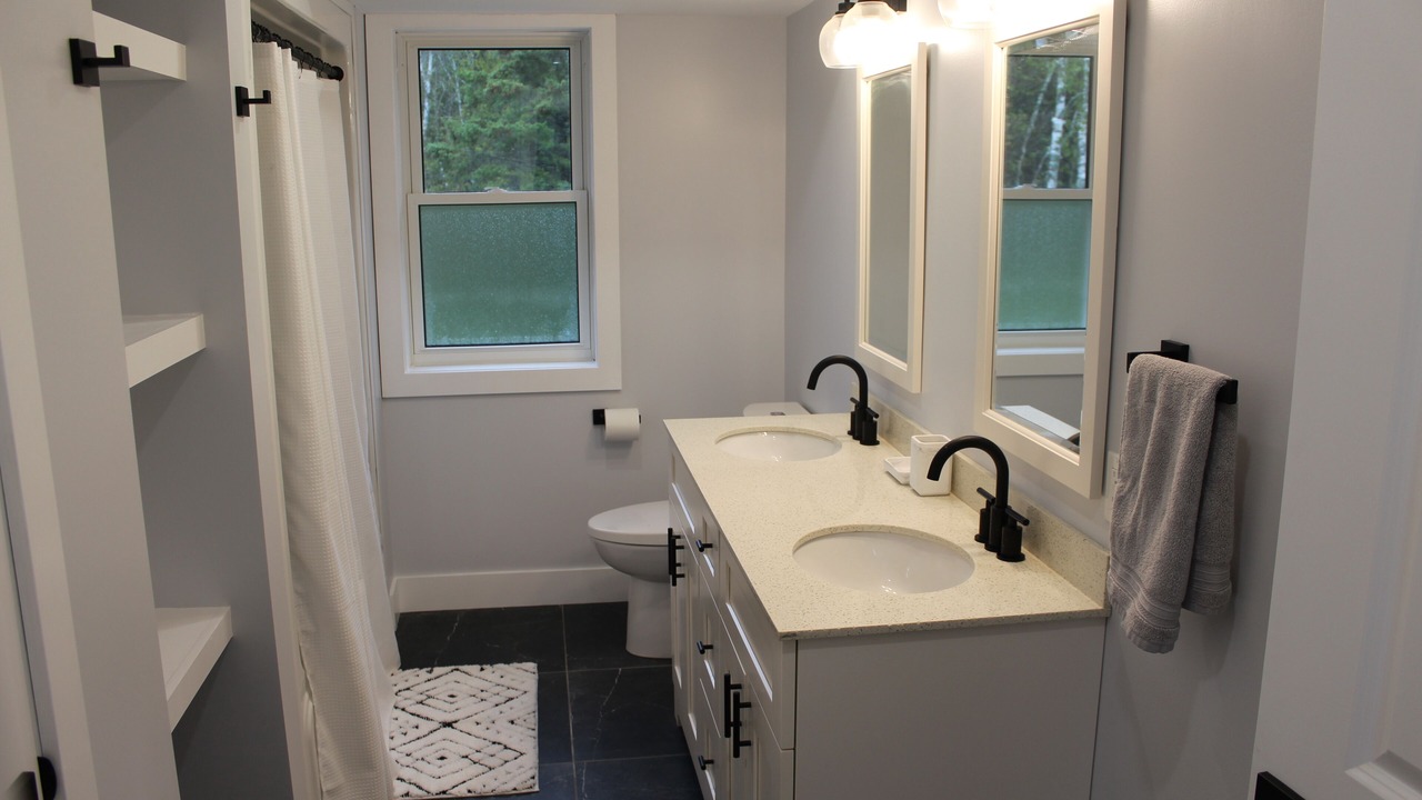 Photo of Bathroom in Stokes Bay