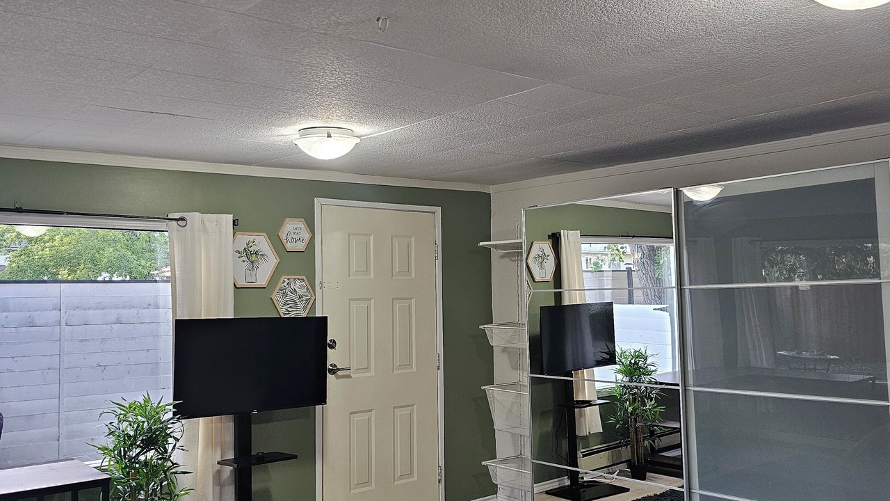 Photo of Bedroom in Whitehorse