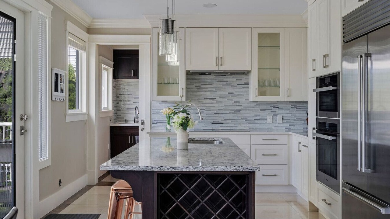 Photo of Kitchen in Arbutus Ridge