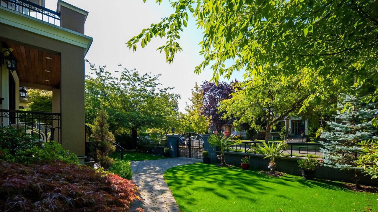 Photo of Outdoor in Arbutus Ridge