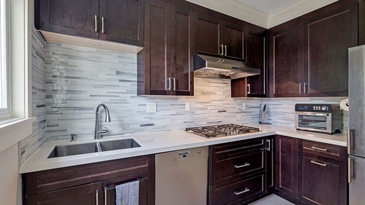 Photo of Kitchen in Arbutus Ridge