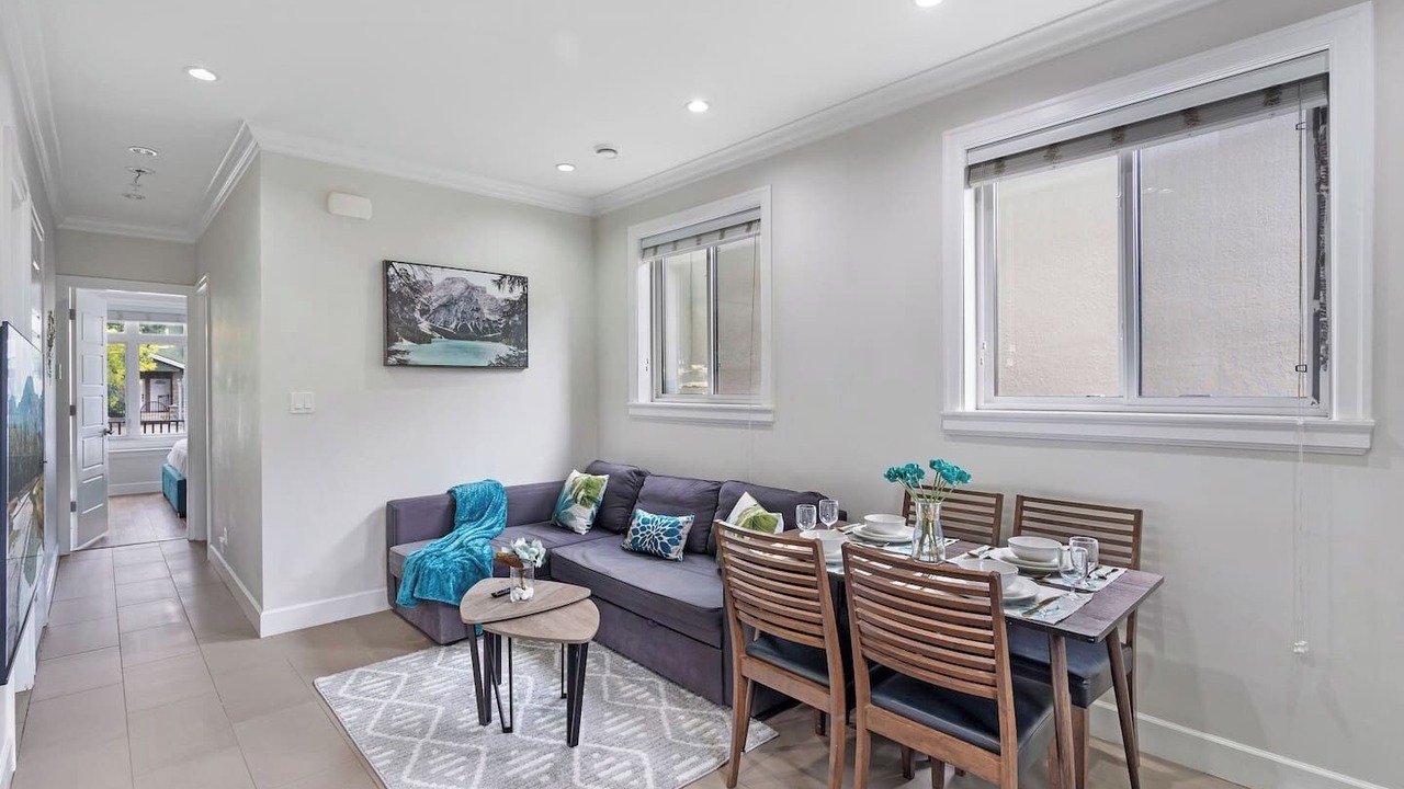 Photo of Livingroom in Vancouver South