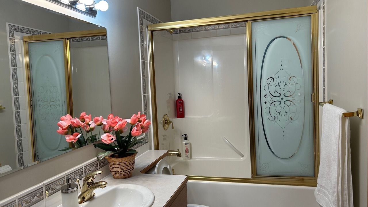 Photo of Bathroom in Markerville