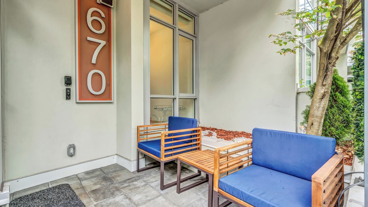 Photo of Patio Balcony in West Side