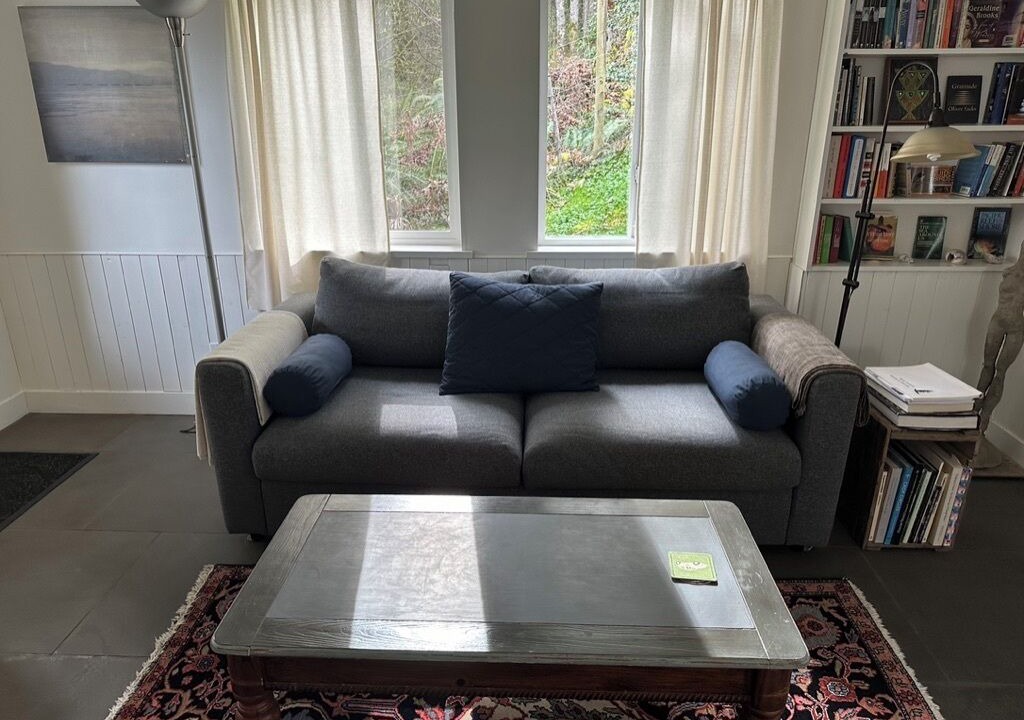 Photo of Livingroom in Salt Spring Island