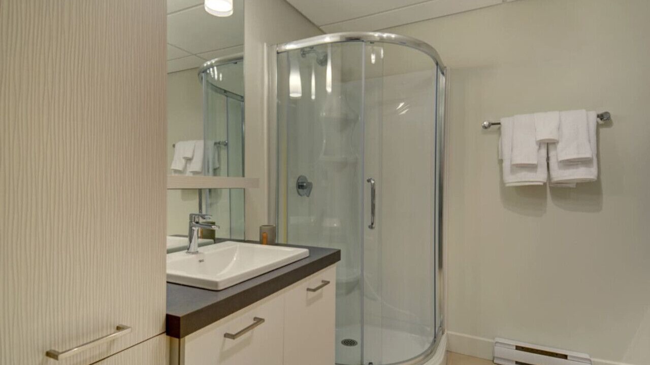 Photo of Bathroom in Sainte-Foy-Sillery-Cap-Rouge